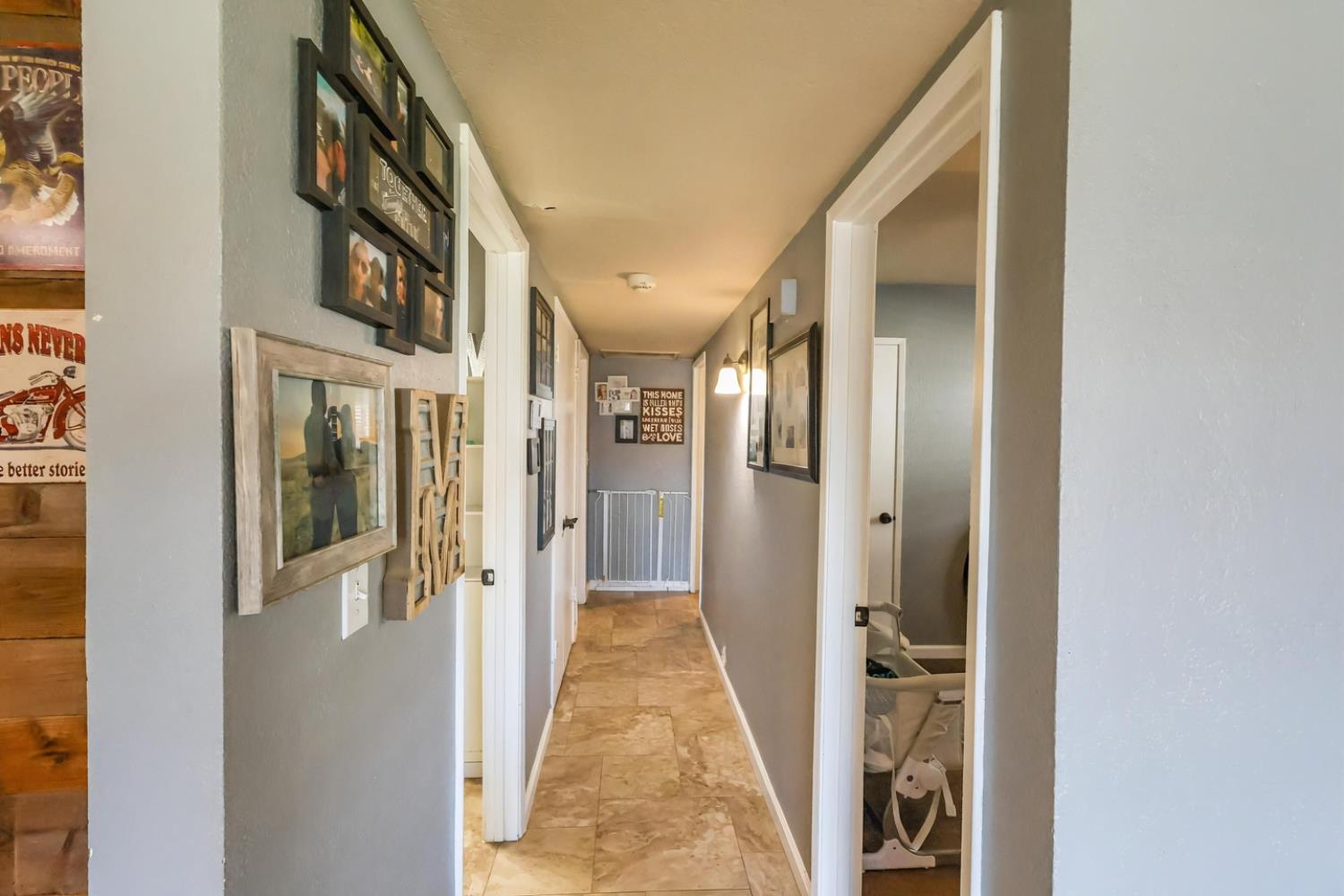 1755 4th St, Clovis, CA 93611