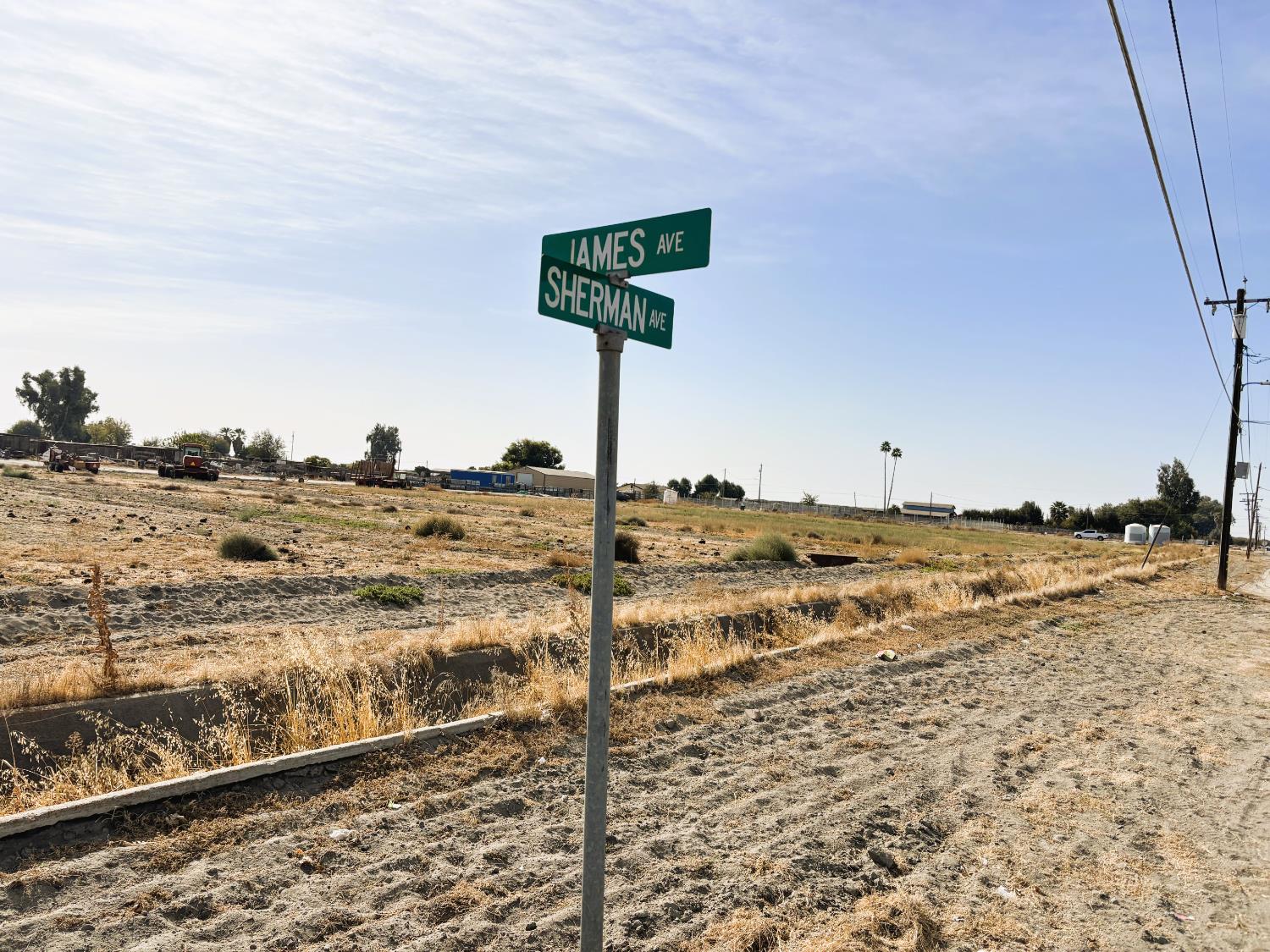 2744 Sherman Ave, Corcoran, CA 93212