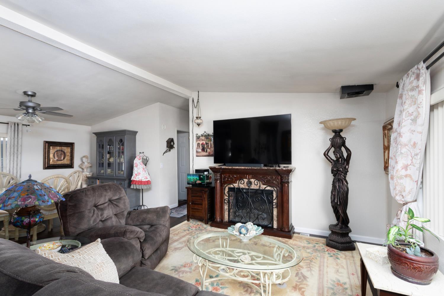 8701 Highway 41 #37, Fresno, CA 93720