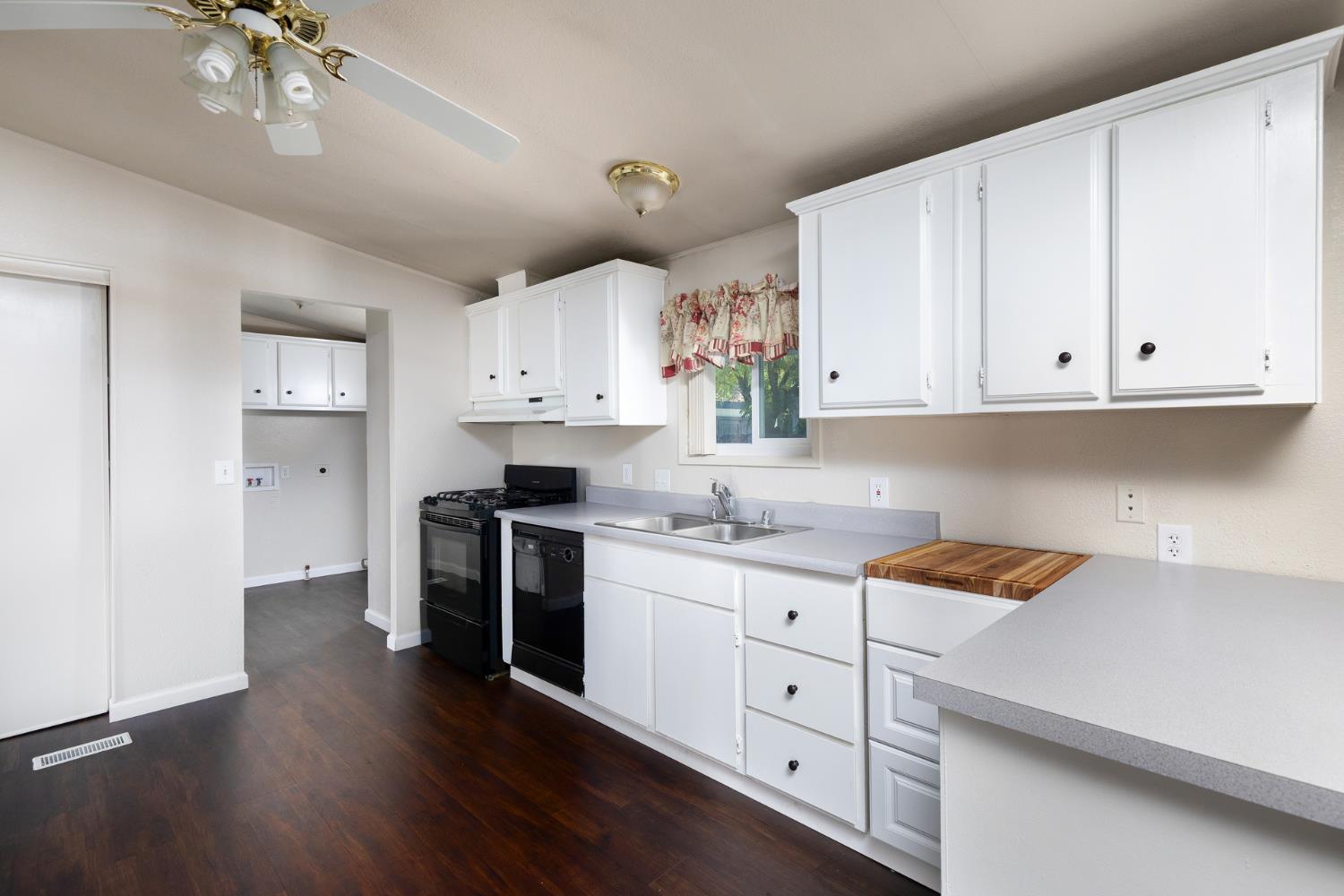 8701 Highway 41 #37, Fresno, CA 93720