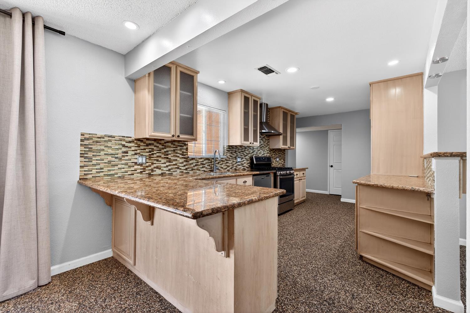 613 E Spruce Ave, Lemoore, CA 93245