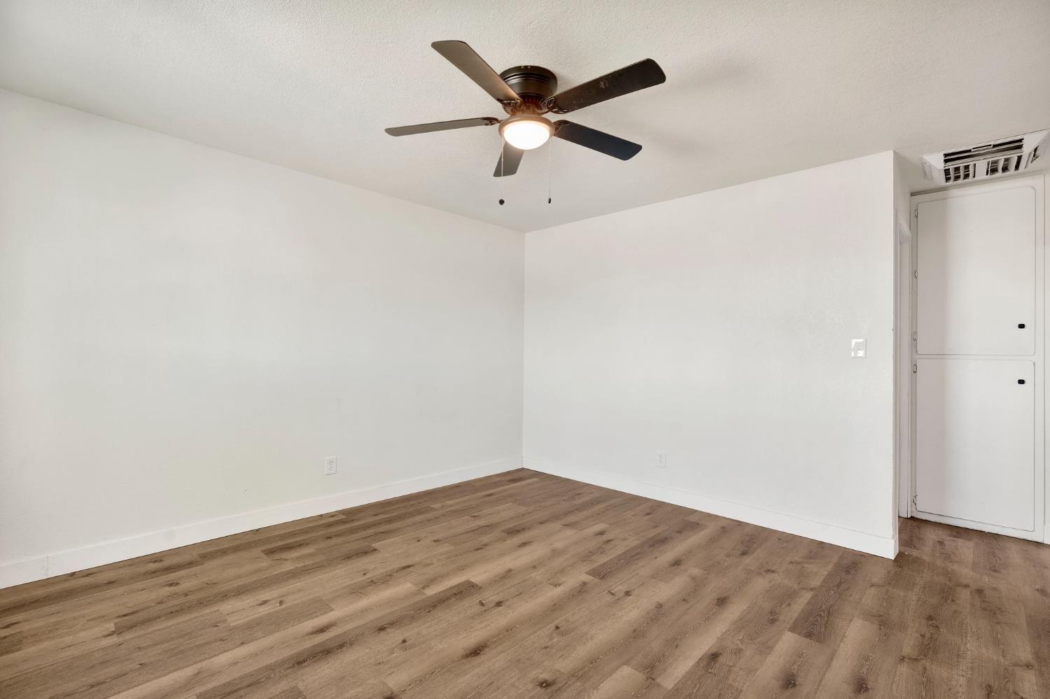 12559 W E, Biola, CA 93606