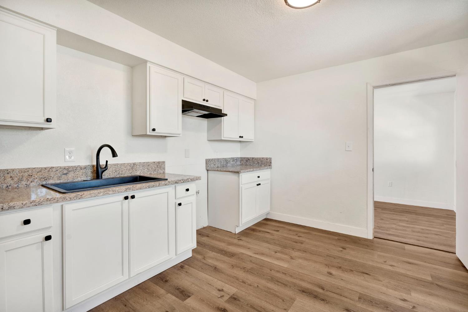 12559 W E, Biola, CA 93606