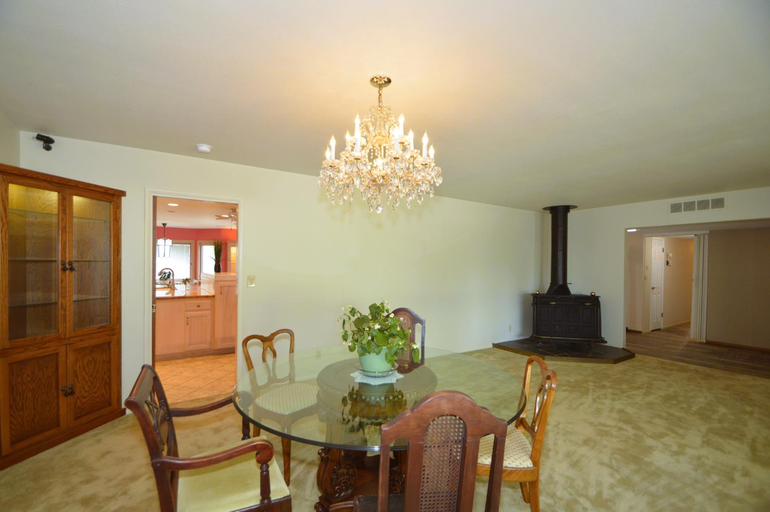 41493 Road 96, Dinuba, CA 93618