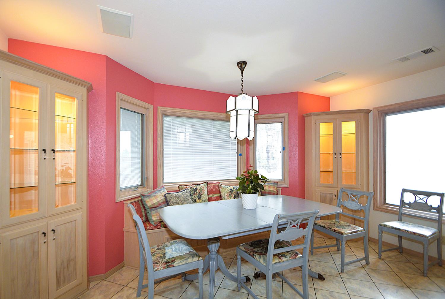 41493 Road 96, Dinuba, CA 93618