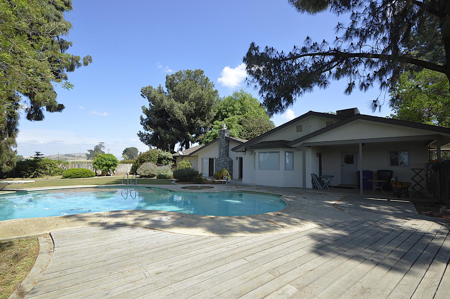 41493 Road 96, Dinuba, CA 93618