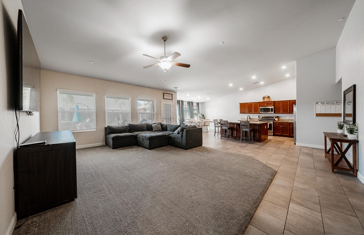 3133 4th St, Sanger, CA 93657