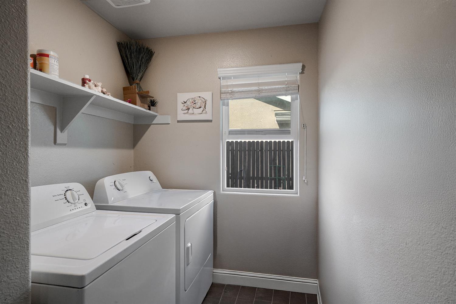 3133 4th St, Sanger, CA 93657