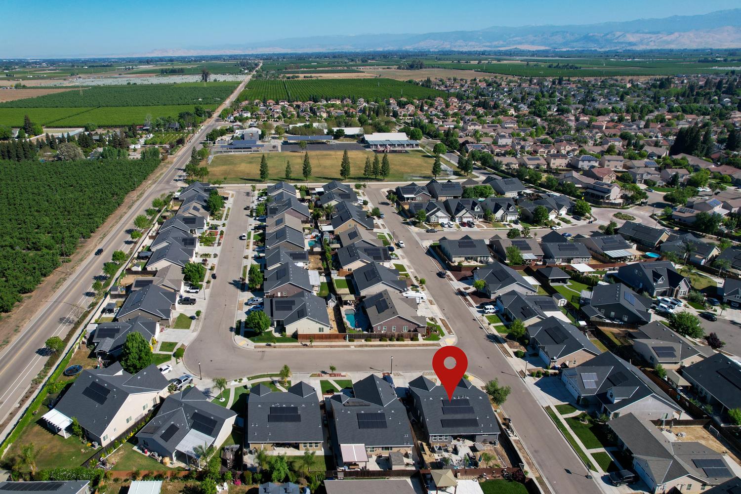 3133 4th St, Sanger, CA 93657