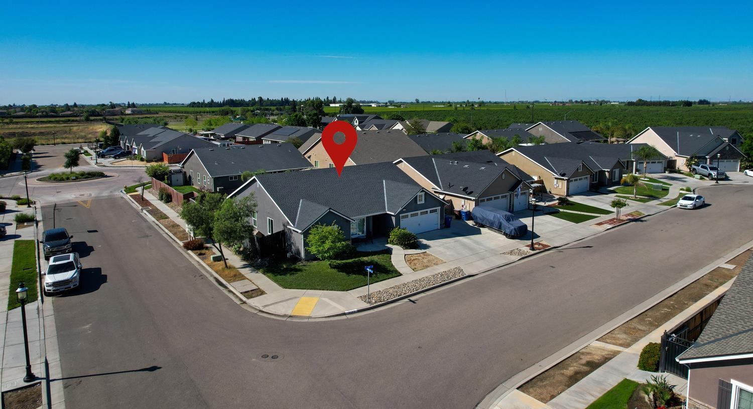 3133 4th St, Sanger, CA 93657