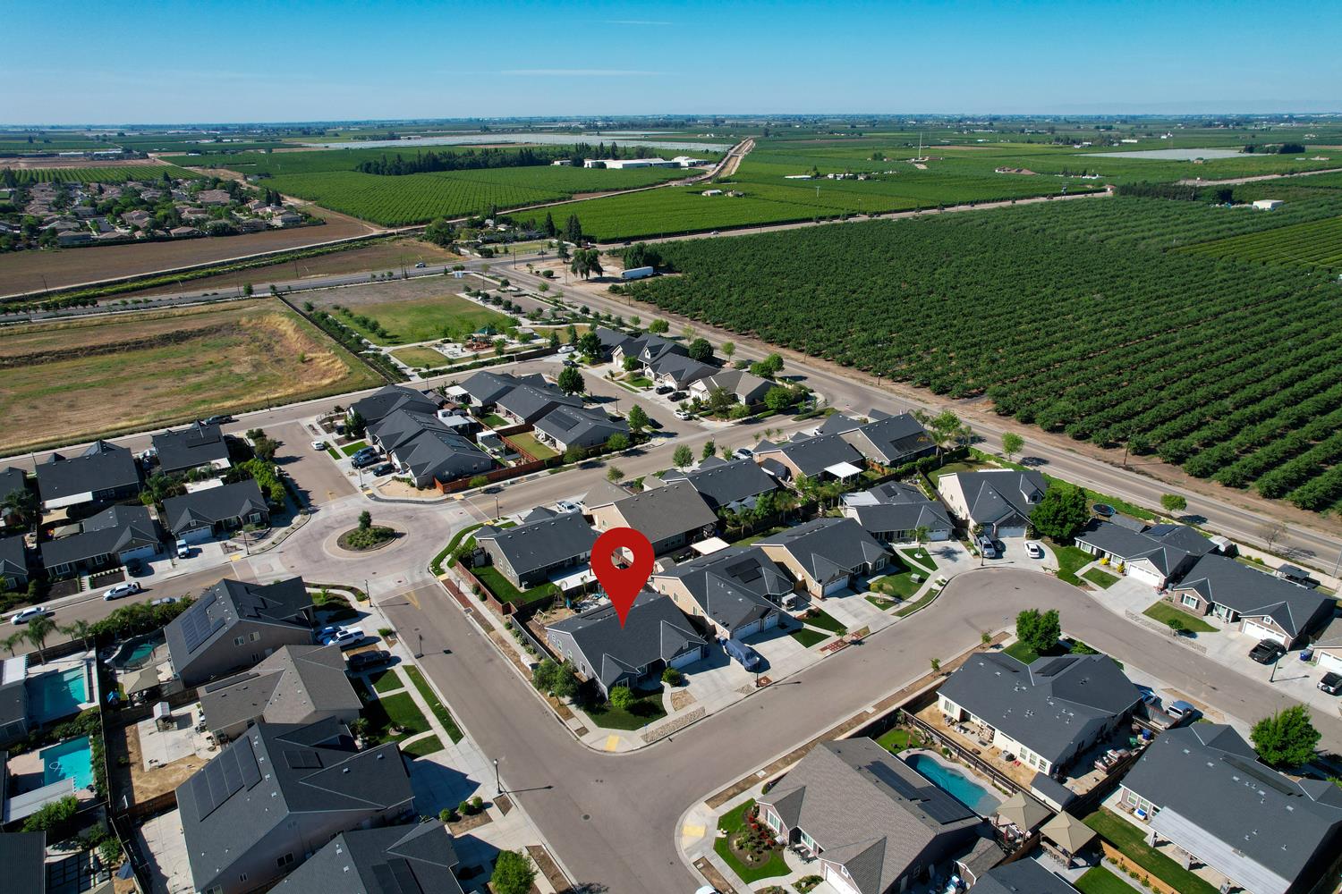 3133 4th St, Sanger, CA 93657