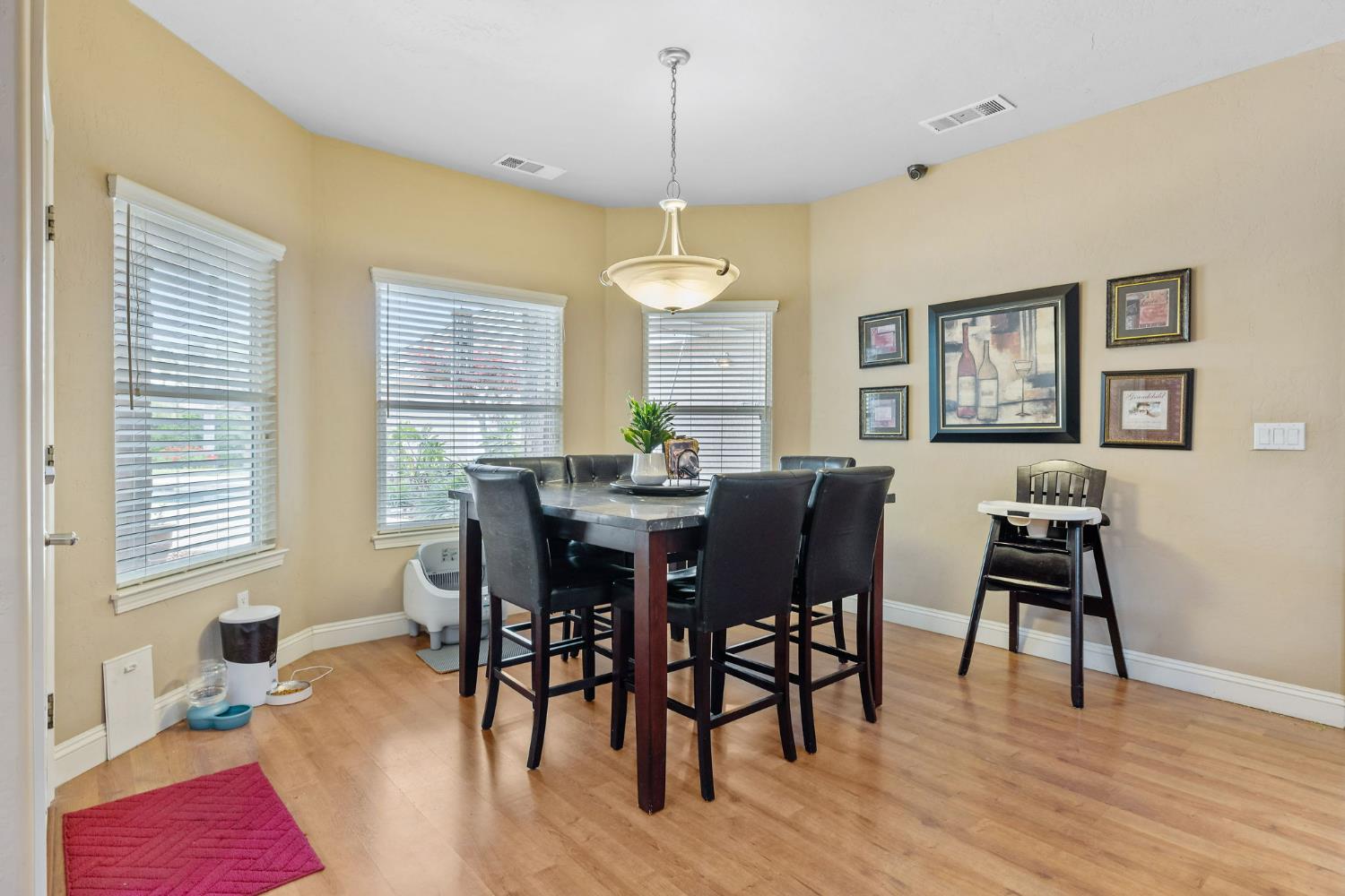 1928 S Shirk Rd, Visalia, CA 93277