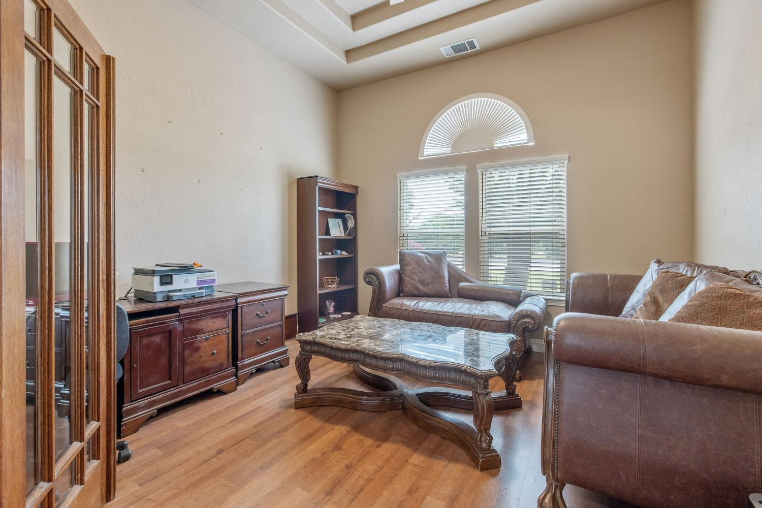 1928 S Shirk Rd, Visalia, CA 93277