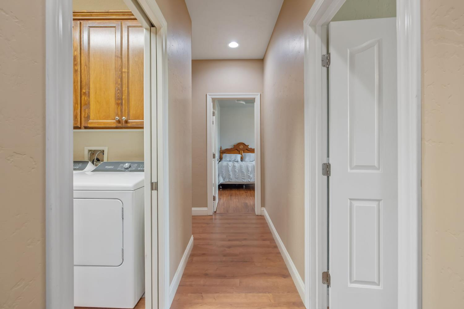 1928 S Shirk Rd, Visalia, CA 93277