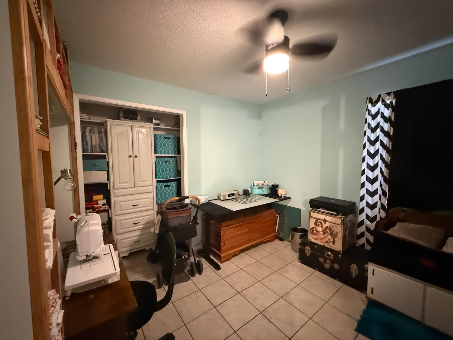 14312 W B St, Kerman, CA 93630