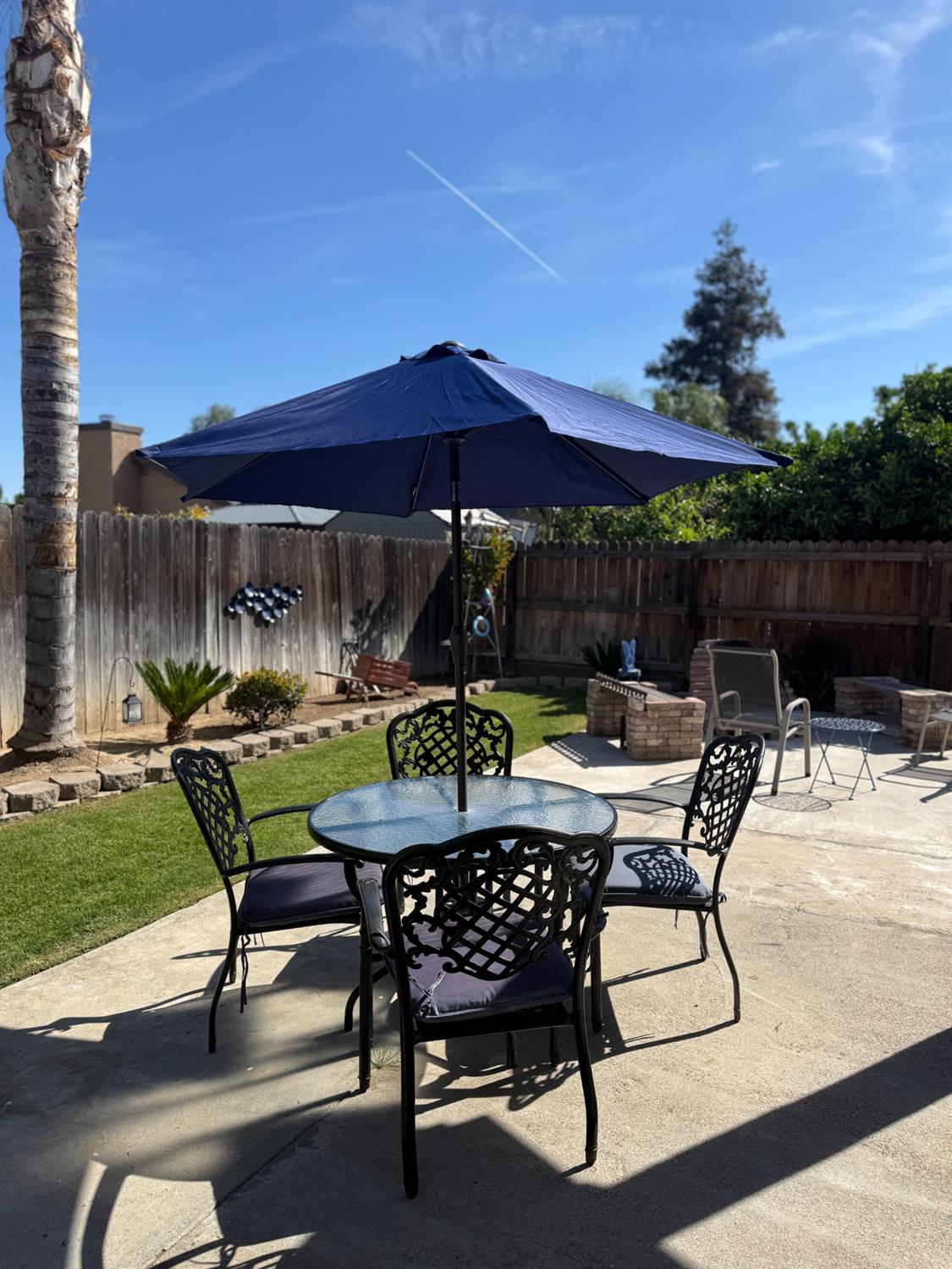 14312 W B St, Kerman, CA 93630