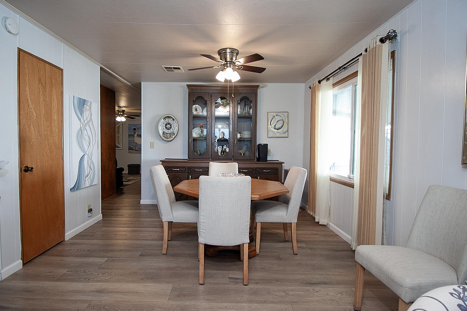 221 W Herndon Ave #8, Fresno, CA 93650