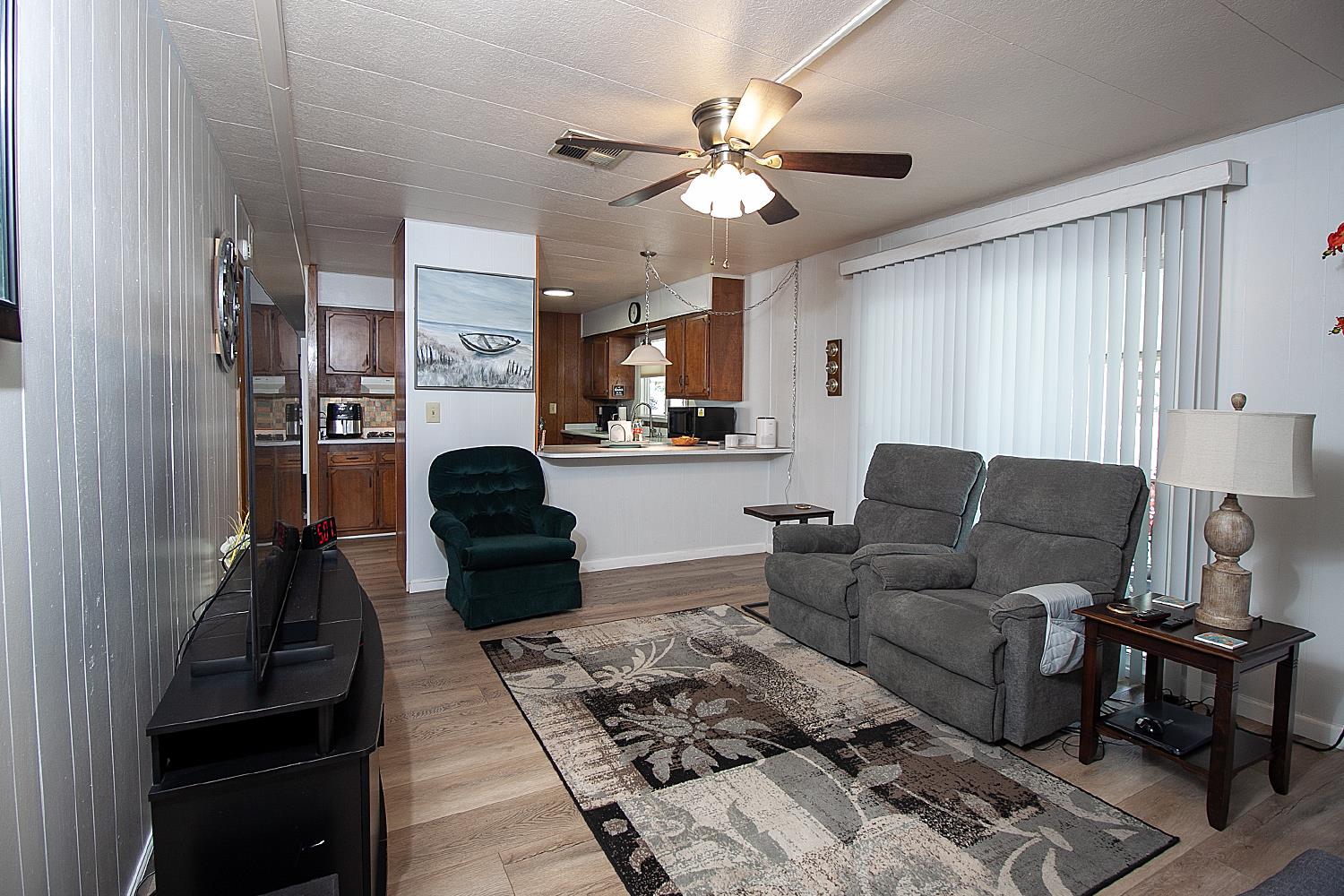 221 W Herndon Ave #8, Fresno, CA 93650