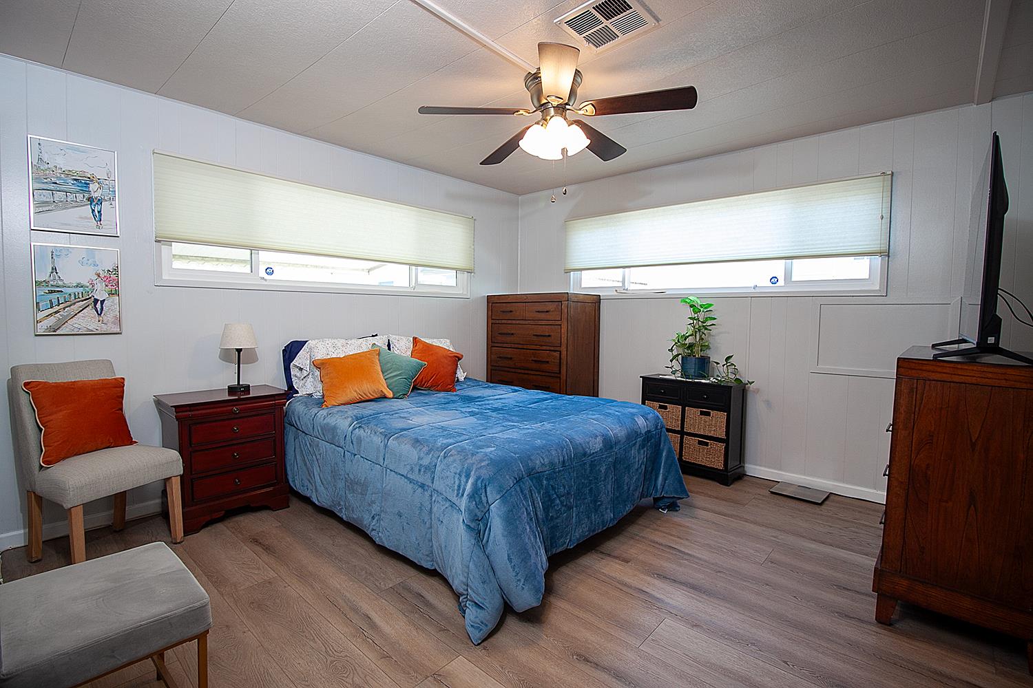 221 W Herndon Ave #8, Fresno, CA 93650