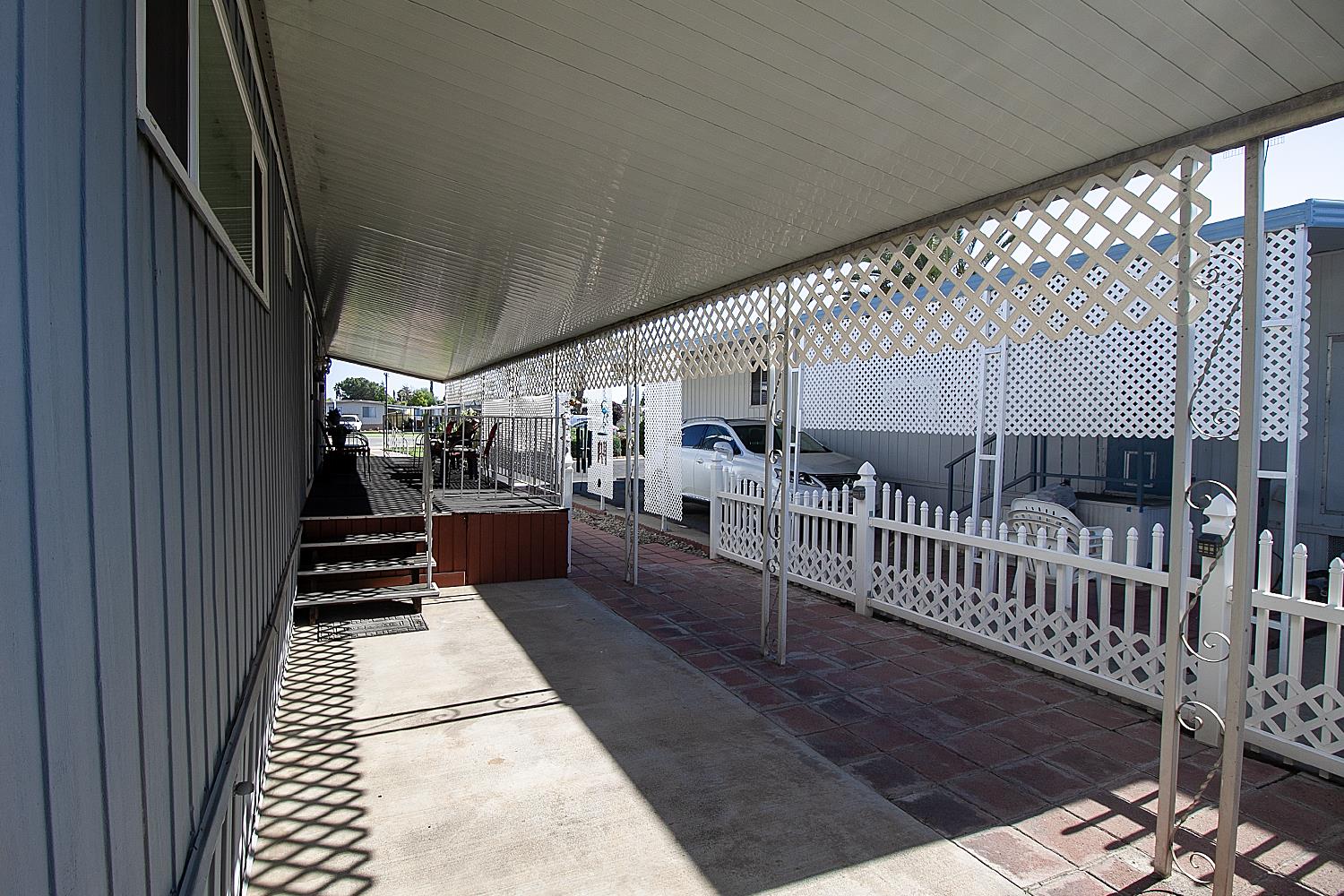 221 W Herndon Ave #8, Fresno, CA 93650