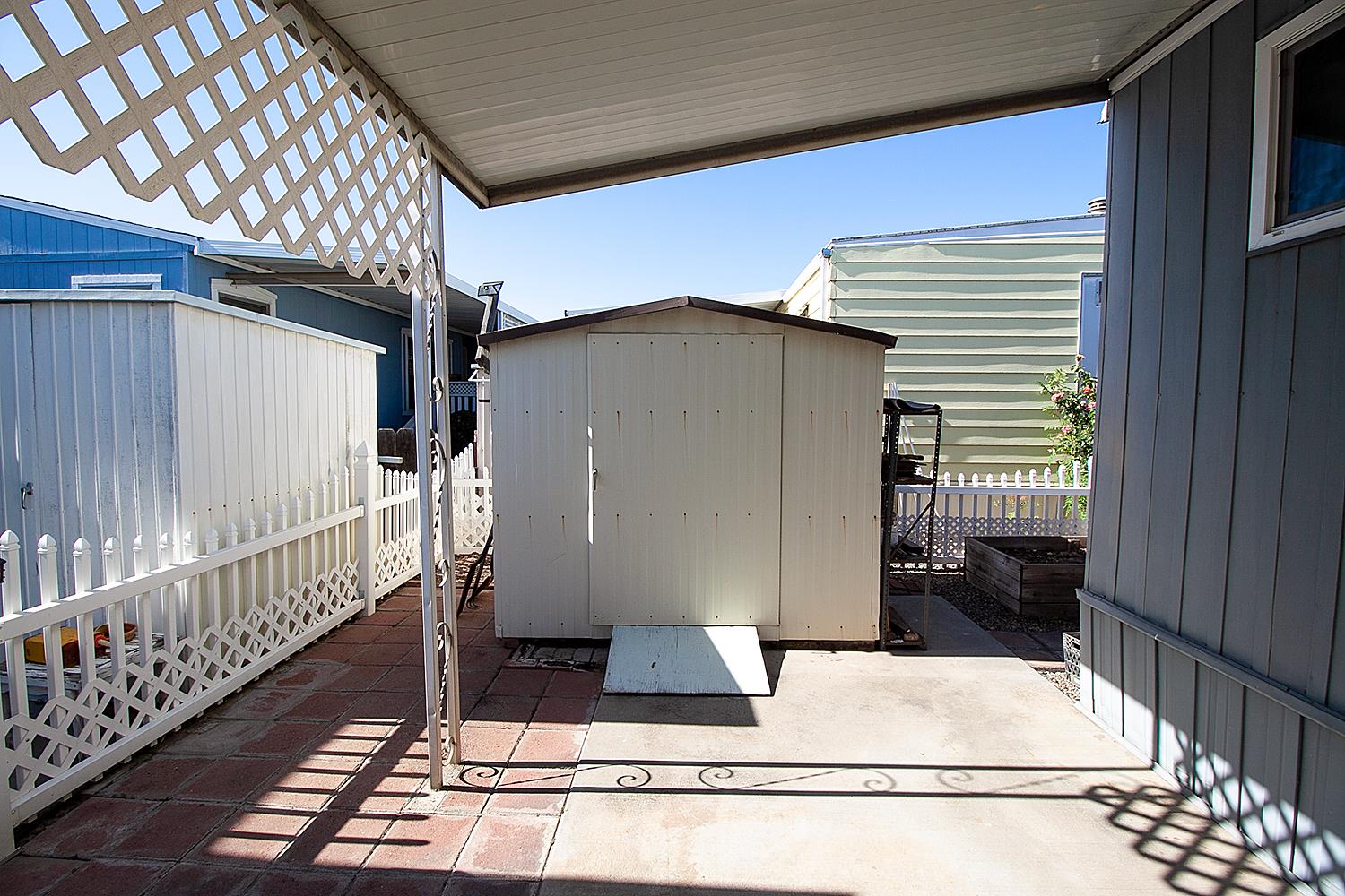 221 W Herndon Ave #8, Fresno, CA 93650