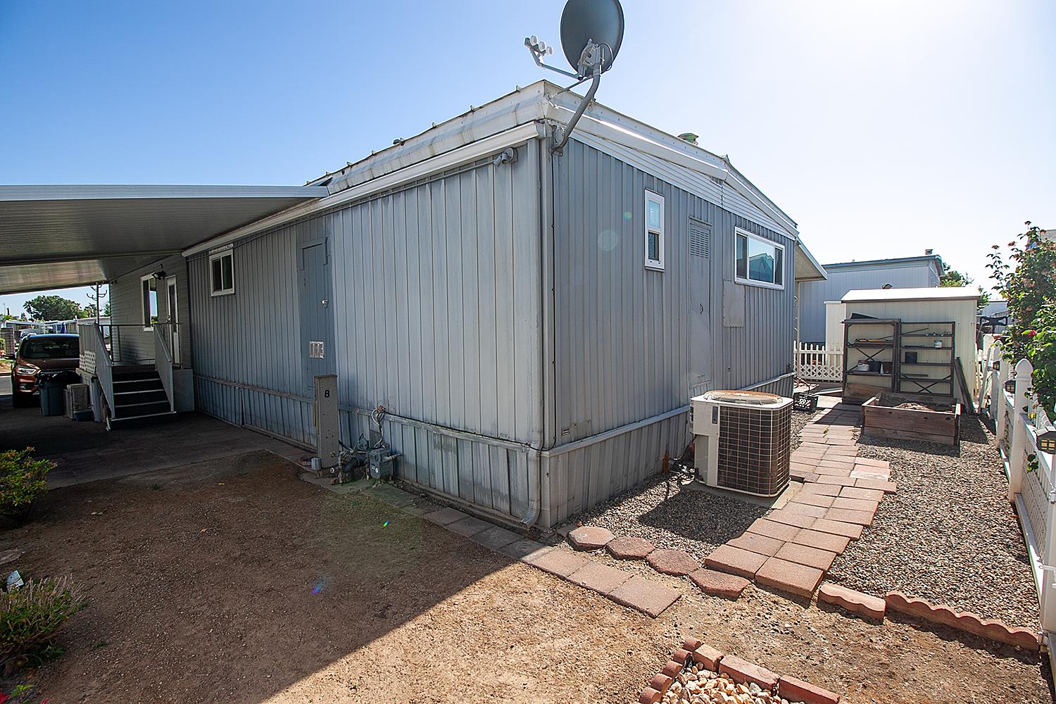 221 W Herndon Ave #8, Fresno, CA 93650