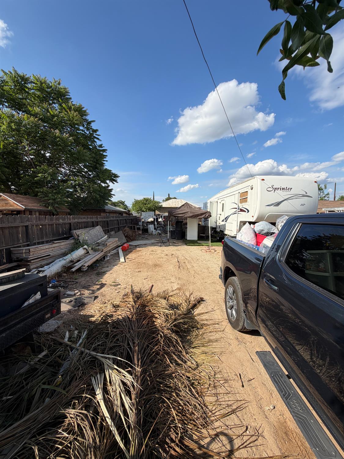 2108 W Dennett Ave, Fresno, CA 93728