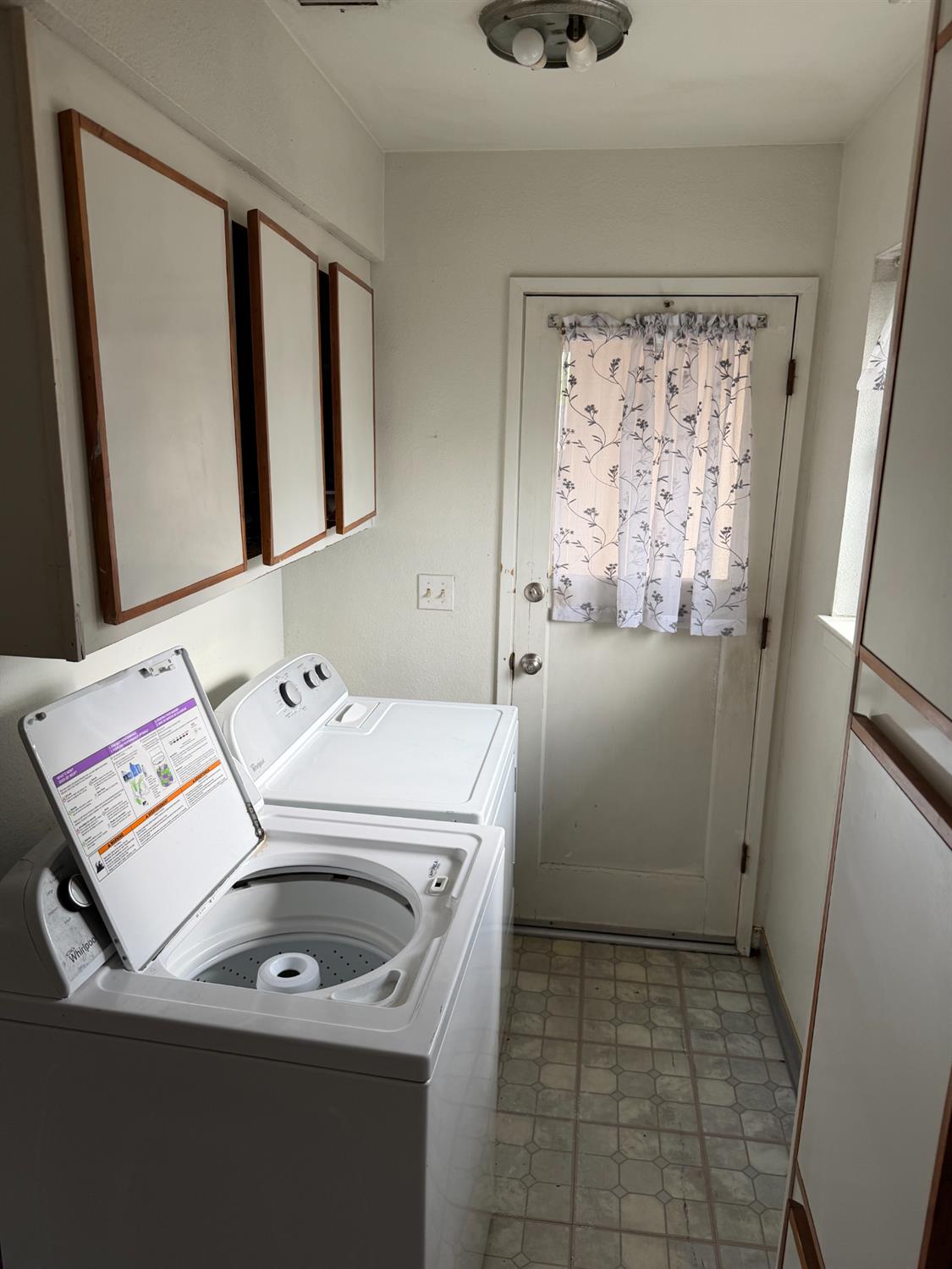 2108 W Dennett Ave, Fresno, CA 93728