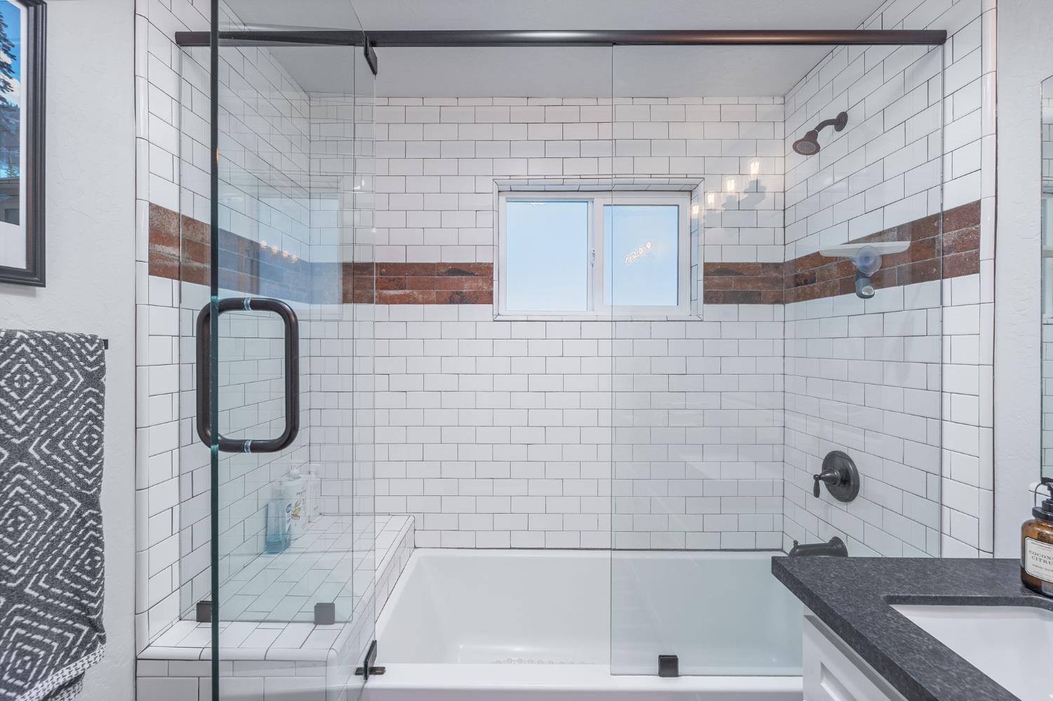 39253 Robin, Bass Lake, CA 93604