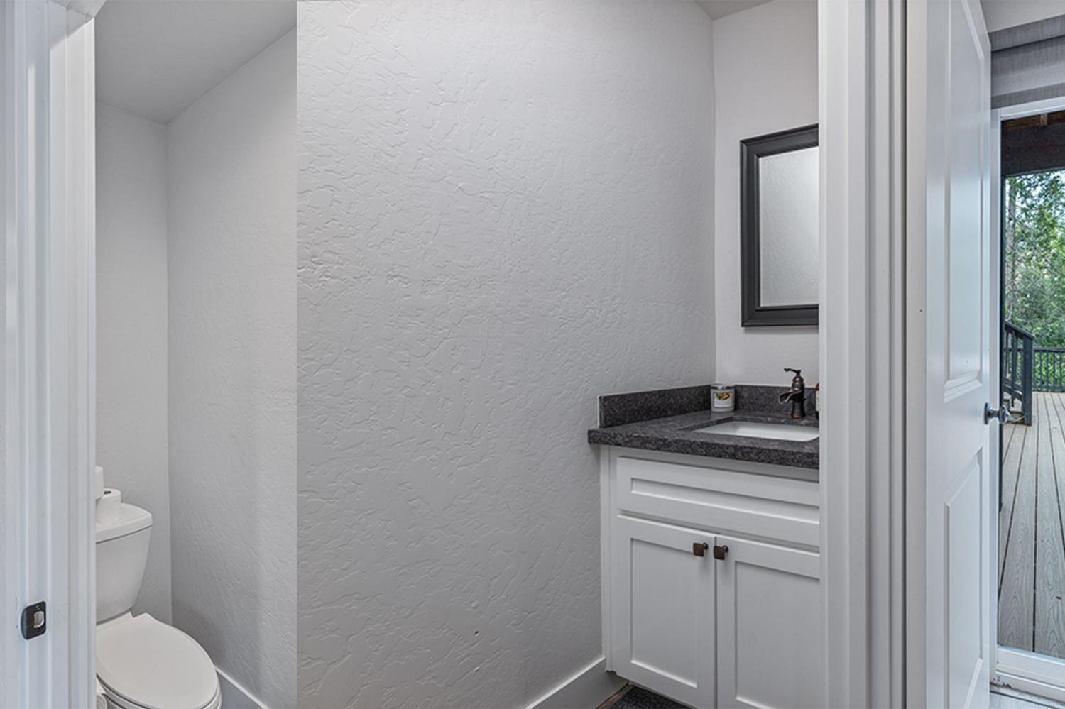 39253 Robin, Bass Lake, CA 93604