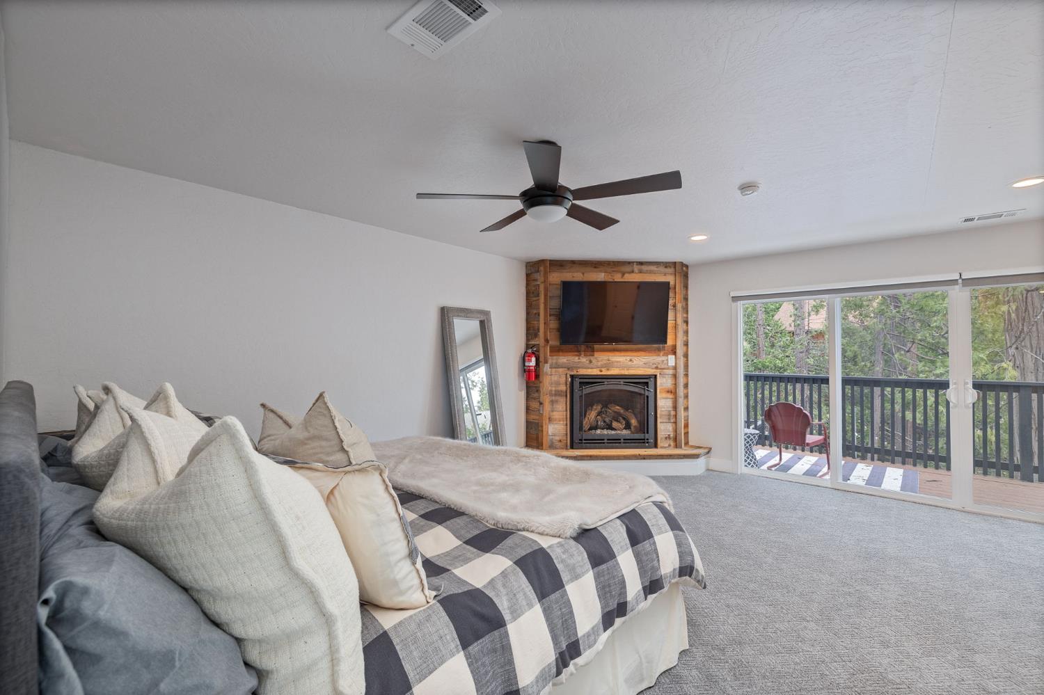 39253 Robin, Bass Lake, CA 93604