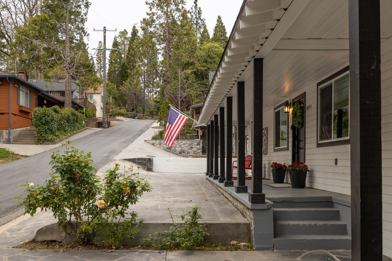 39253 Robin, Bass Lake, CA 93604