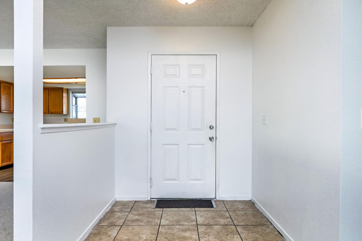 2129 Magnolia Ave, Sanger, CA 93657