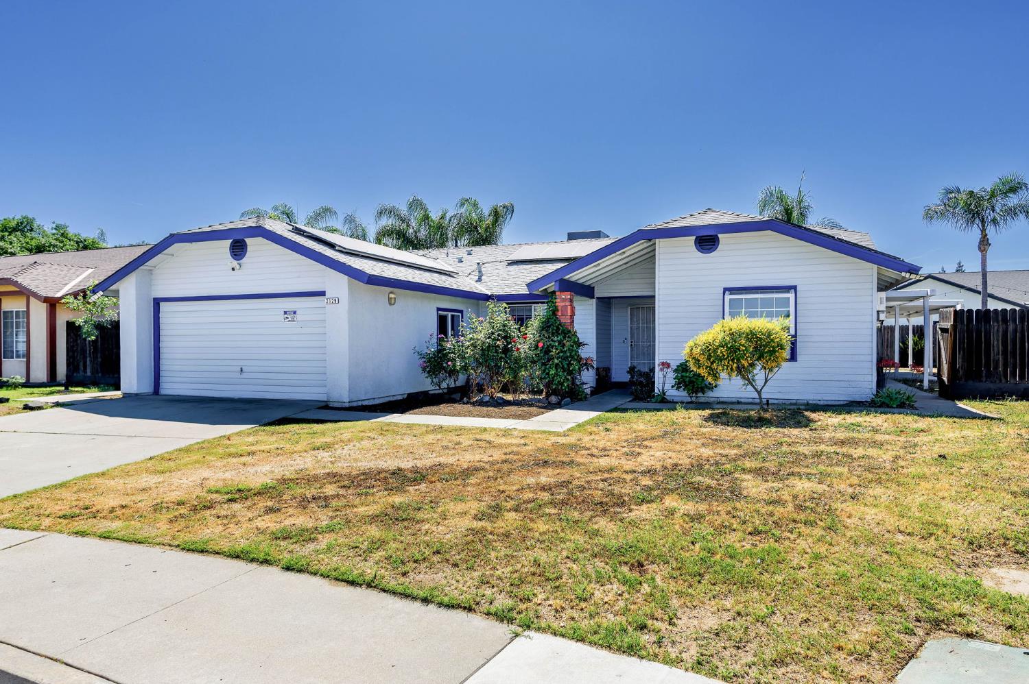 2129 Magnolia Ave, Sanger, CA 93657