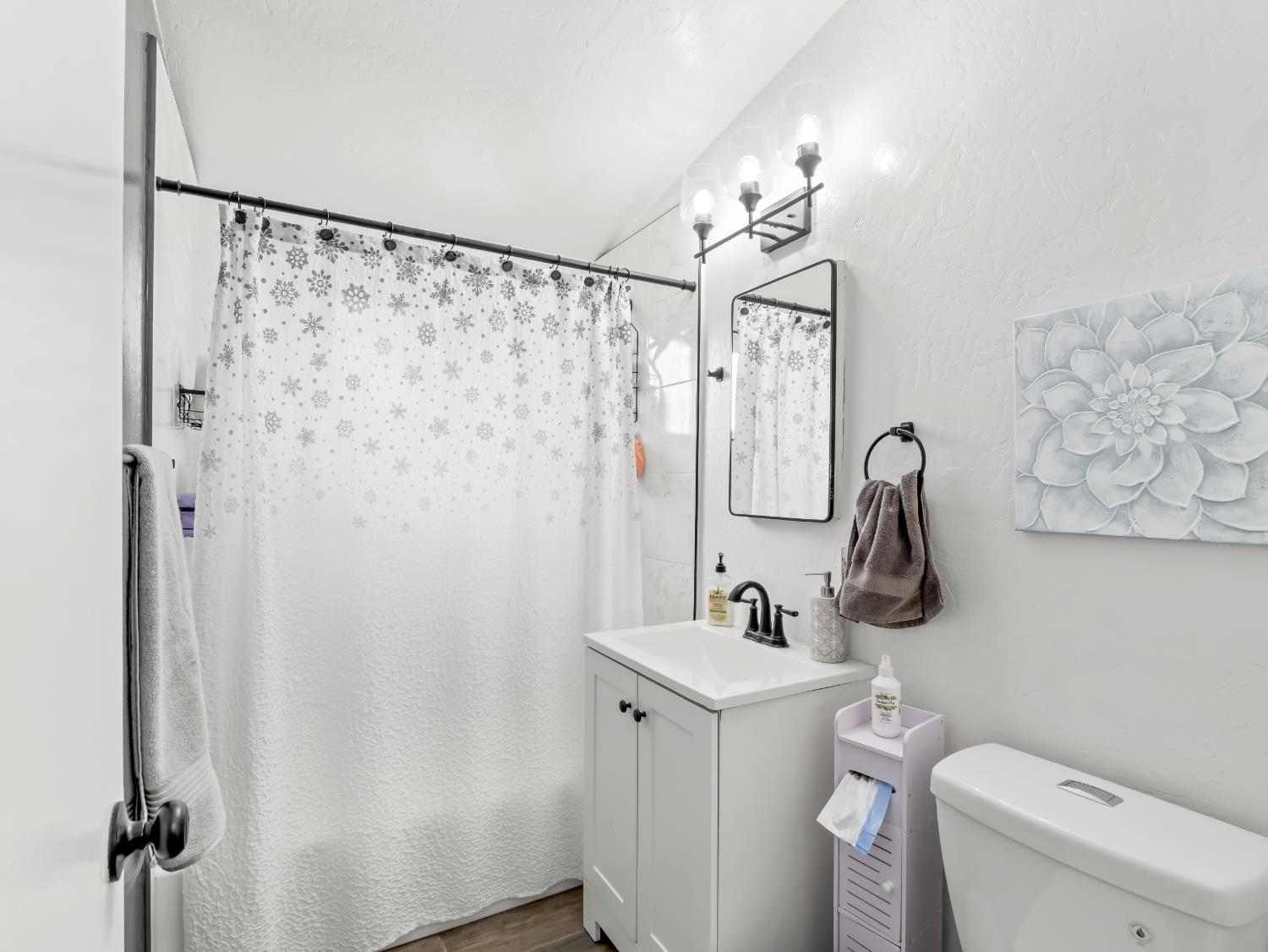 2564 Crescent Ave, Clovis, CA 93612