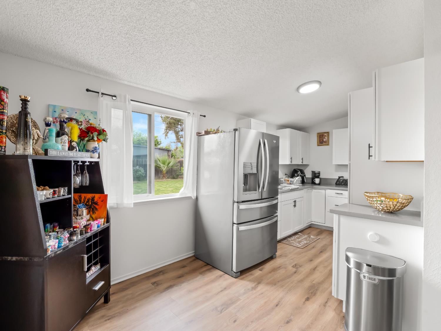 2564 Crescent Ave, Clovis, CA 93612