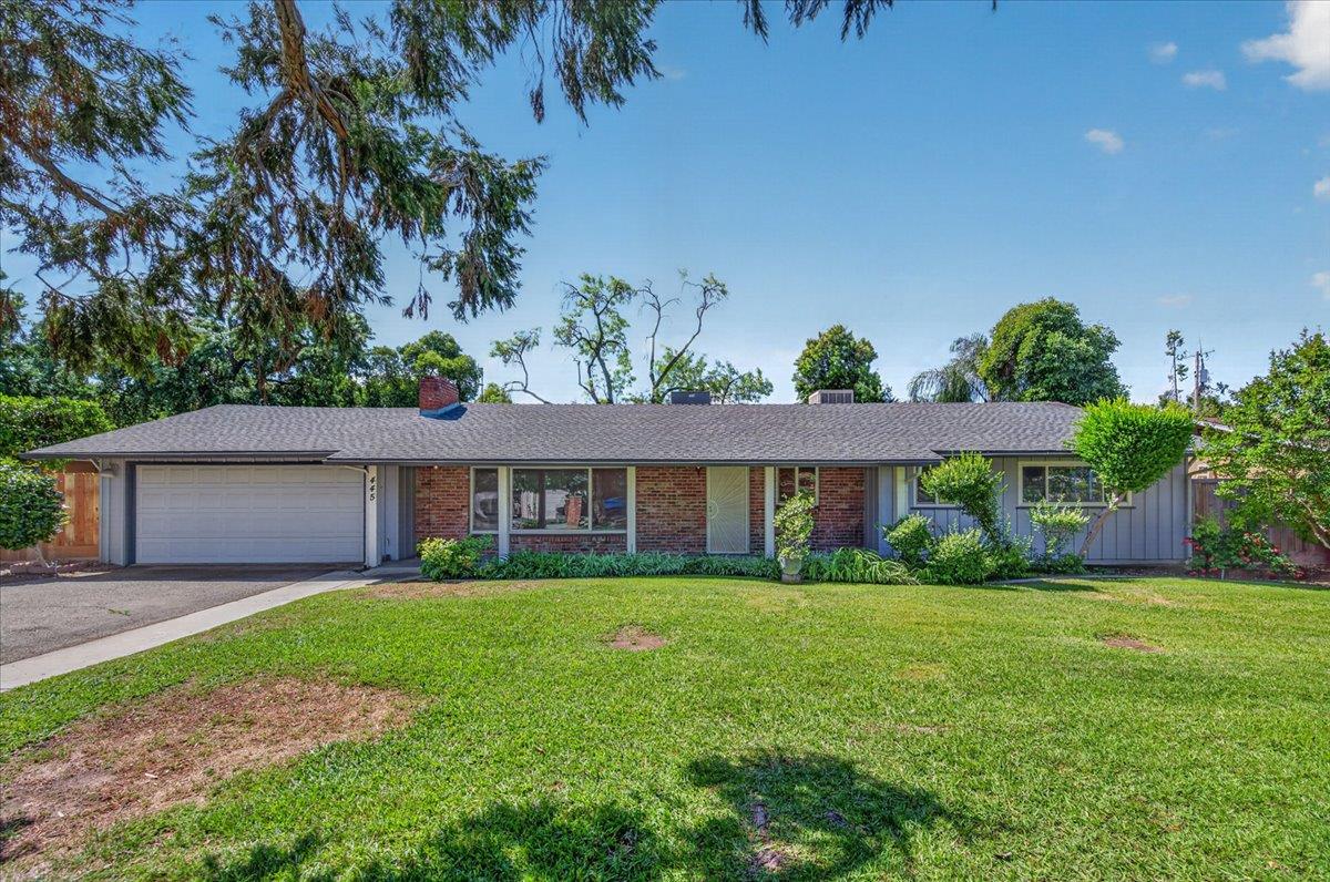 445 W San Jose, Fresno, CA 93704