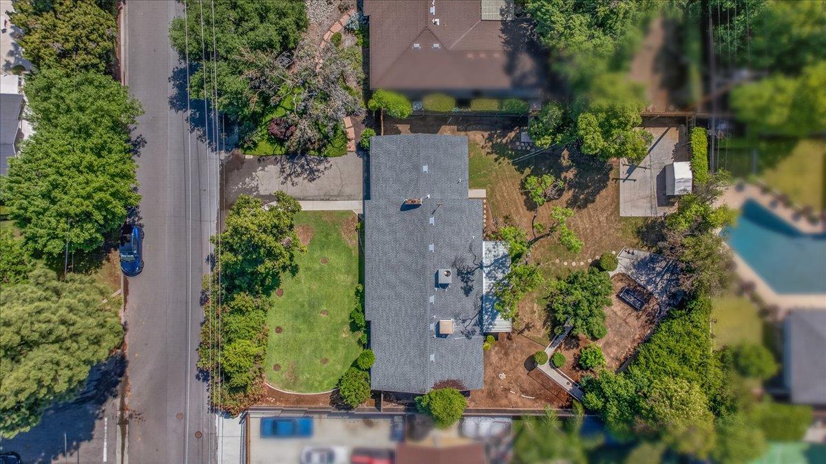 445 W San Jose, Fresno, CA 93704