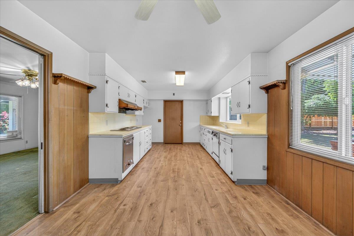 445 W San Jose, Fresno, CA 93704