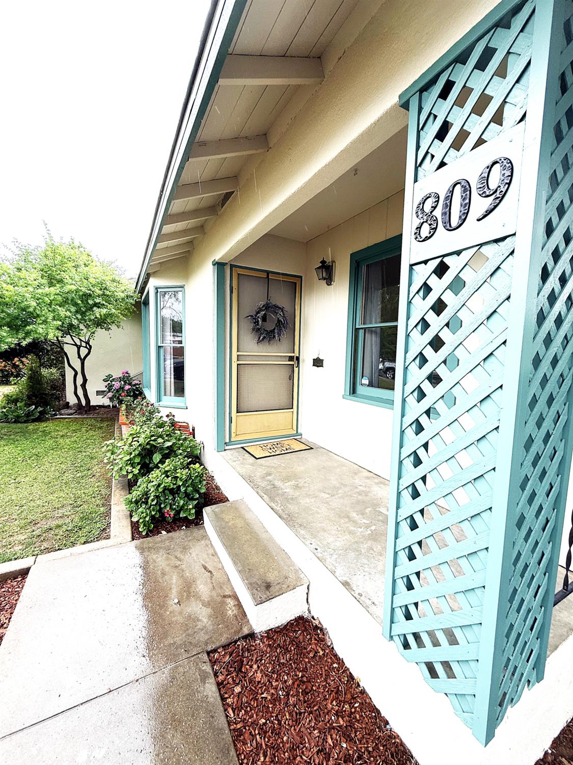 809 S Sowell, Visalia, CA 93277