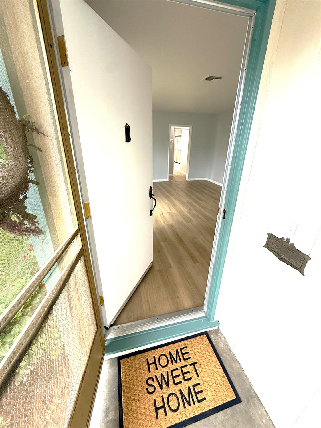 809 S Sowell, Visalia, CA 93277