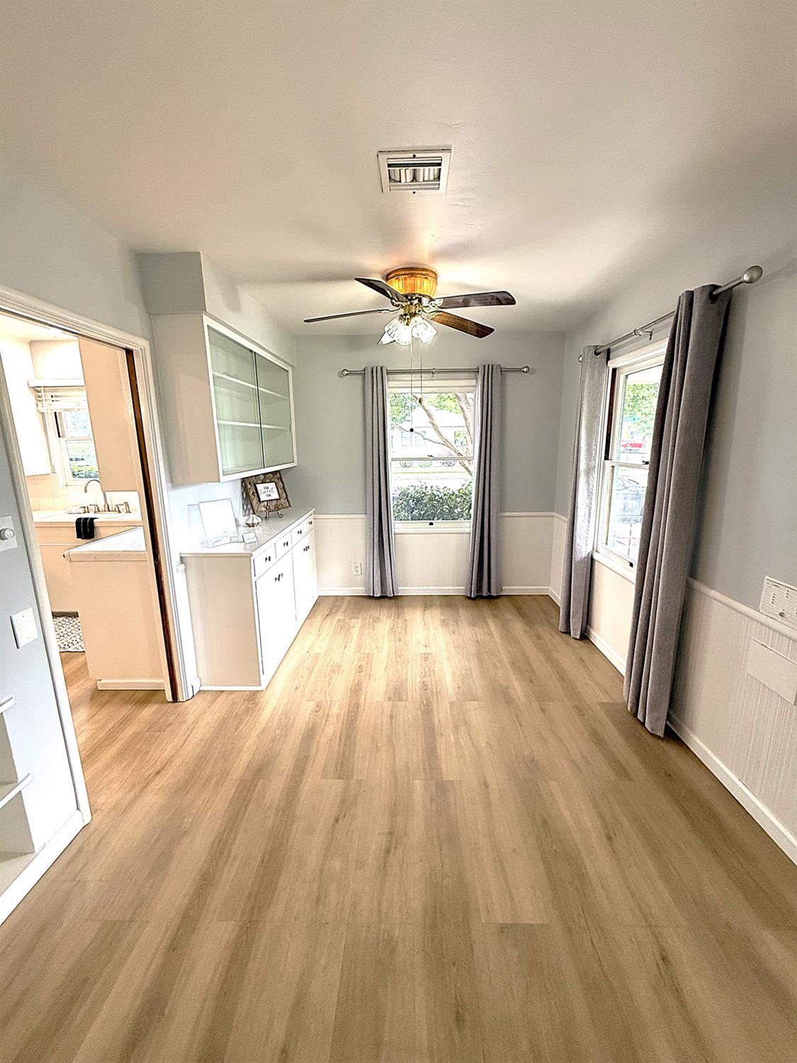 809 S Sowell, Visalia, CA 93277