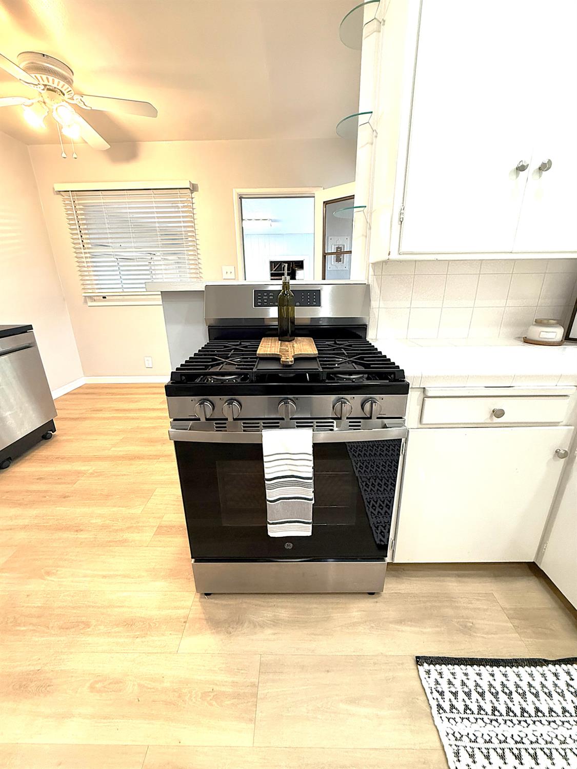 809 S Sowell, Visalia, CA 93277