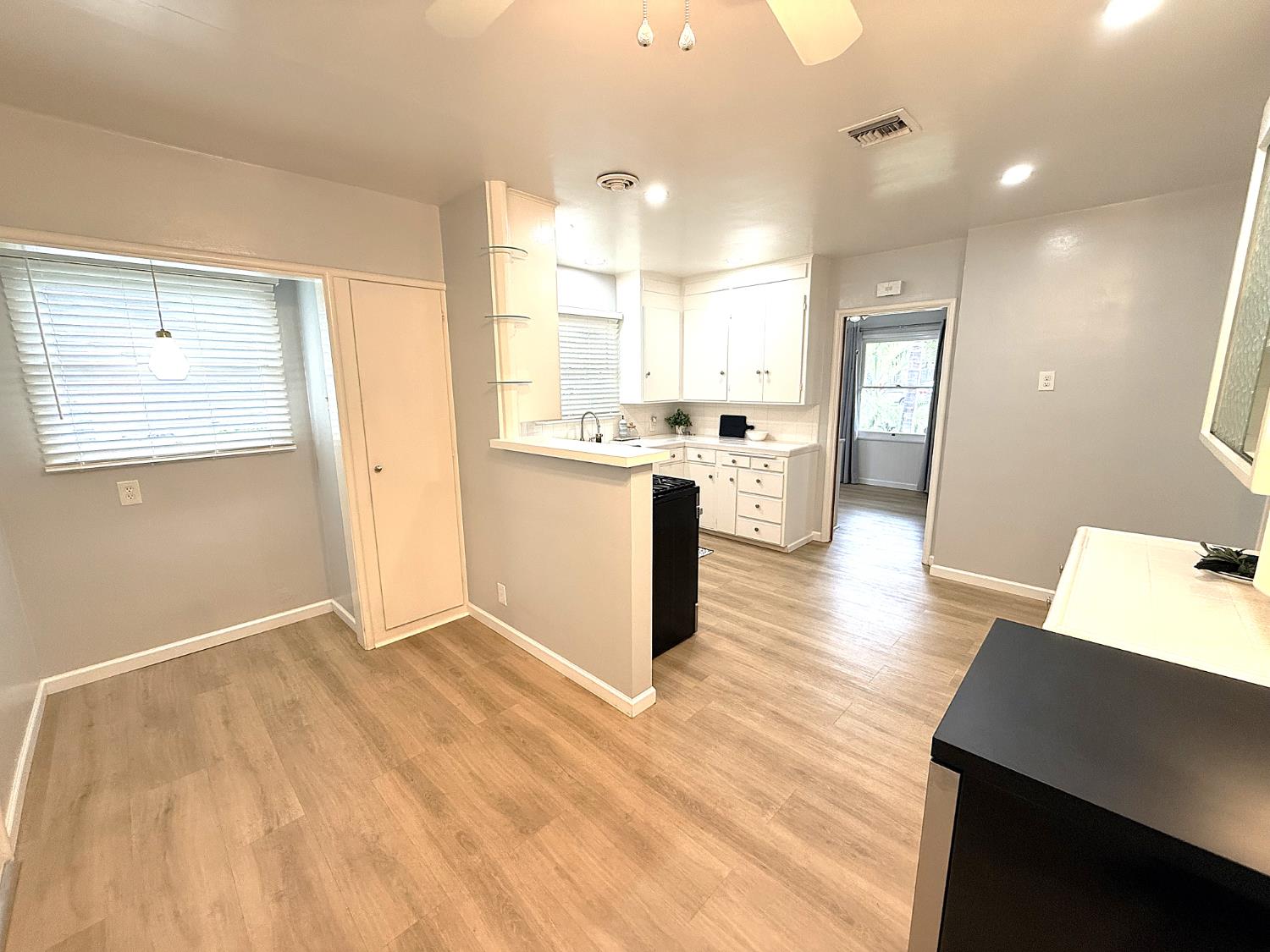 809 S Sowell, Visalia, CA 93277