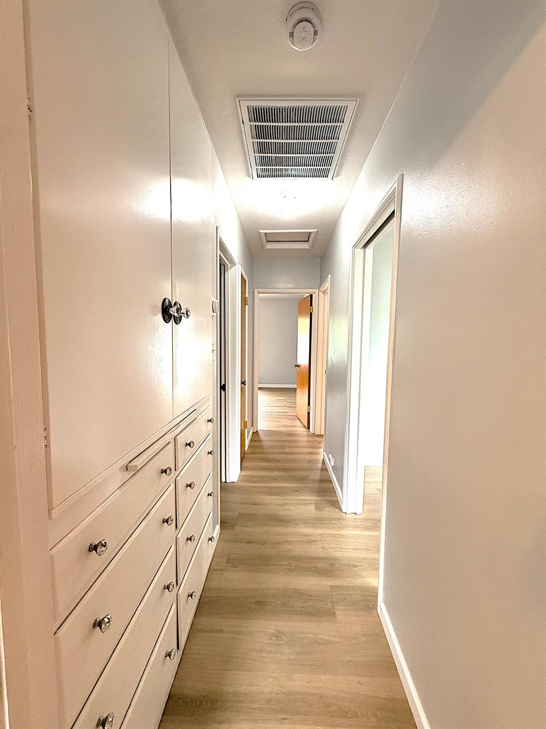 809 S Sowell, Visalia, CA 93277