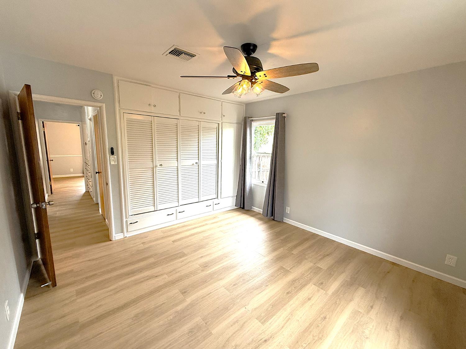 809 S Sowell, Visalia, CA 93277