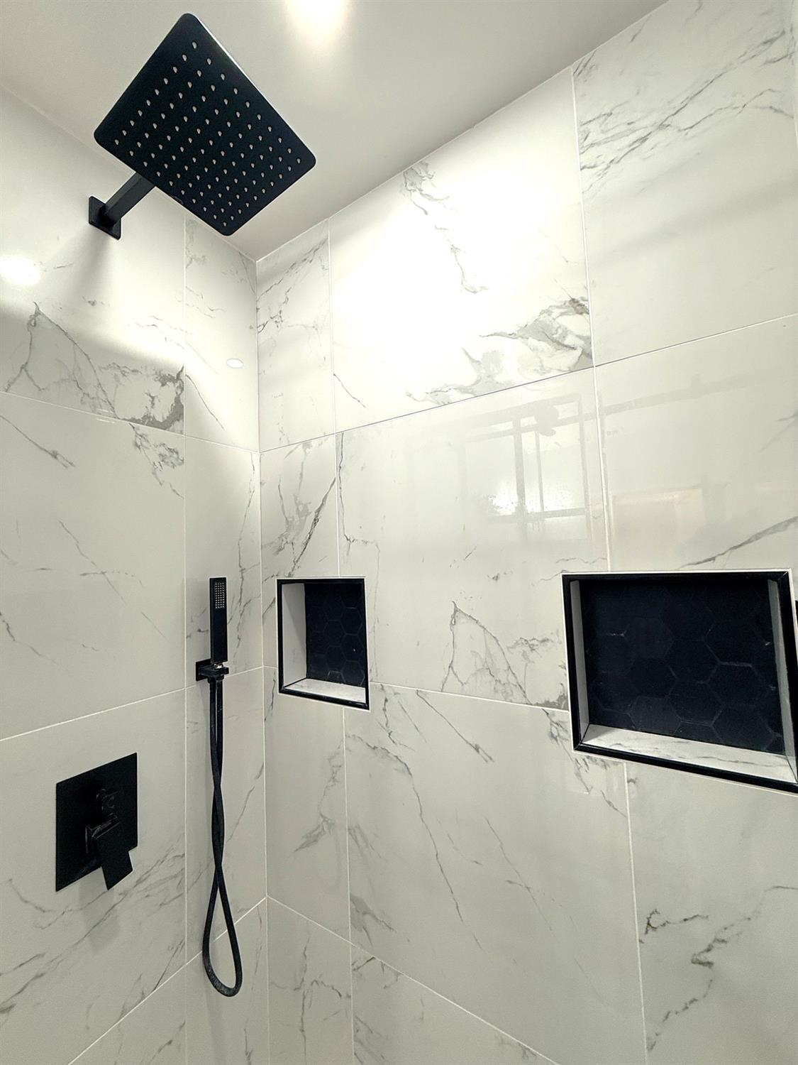 809 S Sowell, Visalia, CA 93277