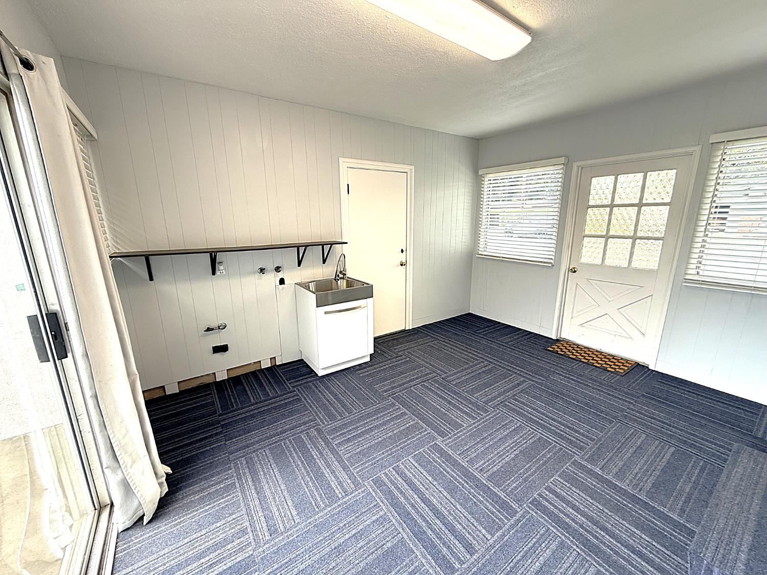 809 S Sowell, Visalia, CA 93277