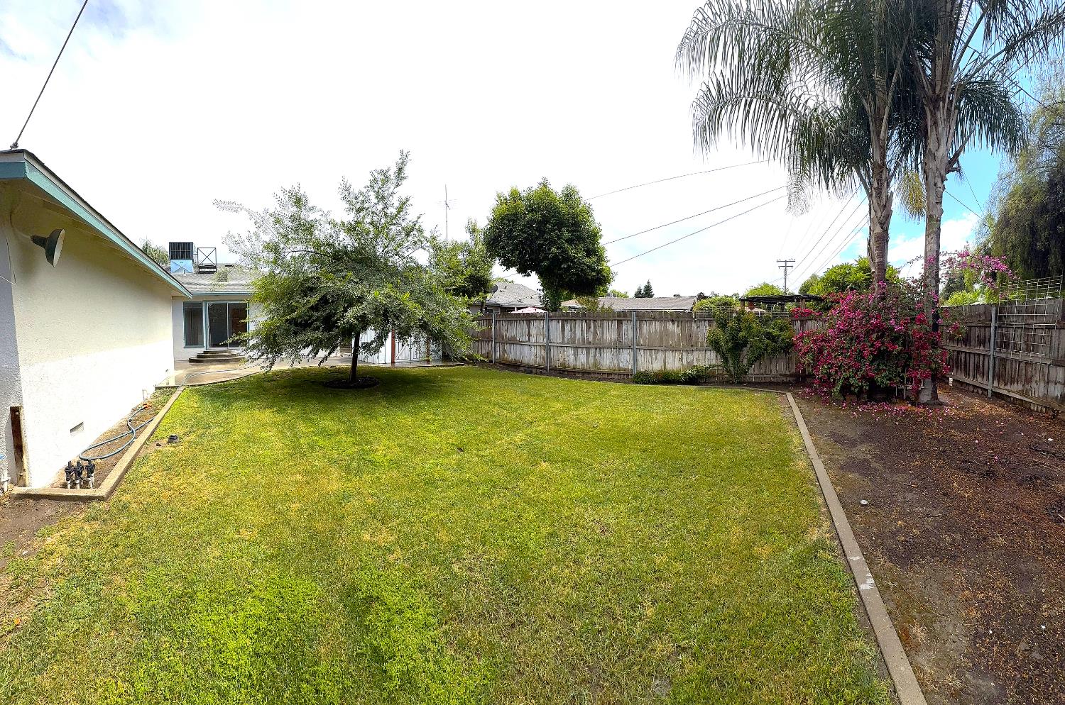 809 S Sowell, Visalia, CA 93277