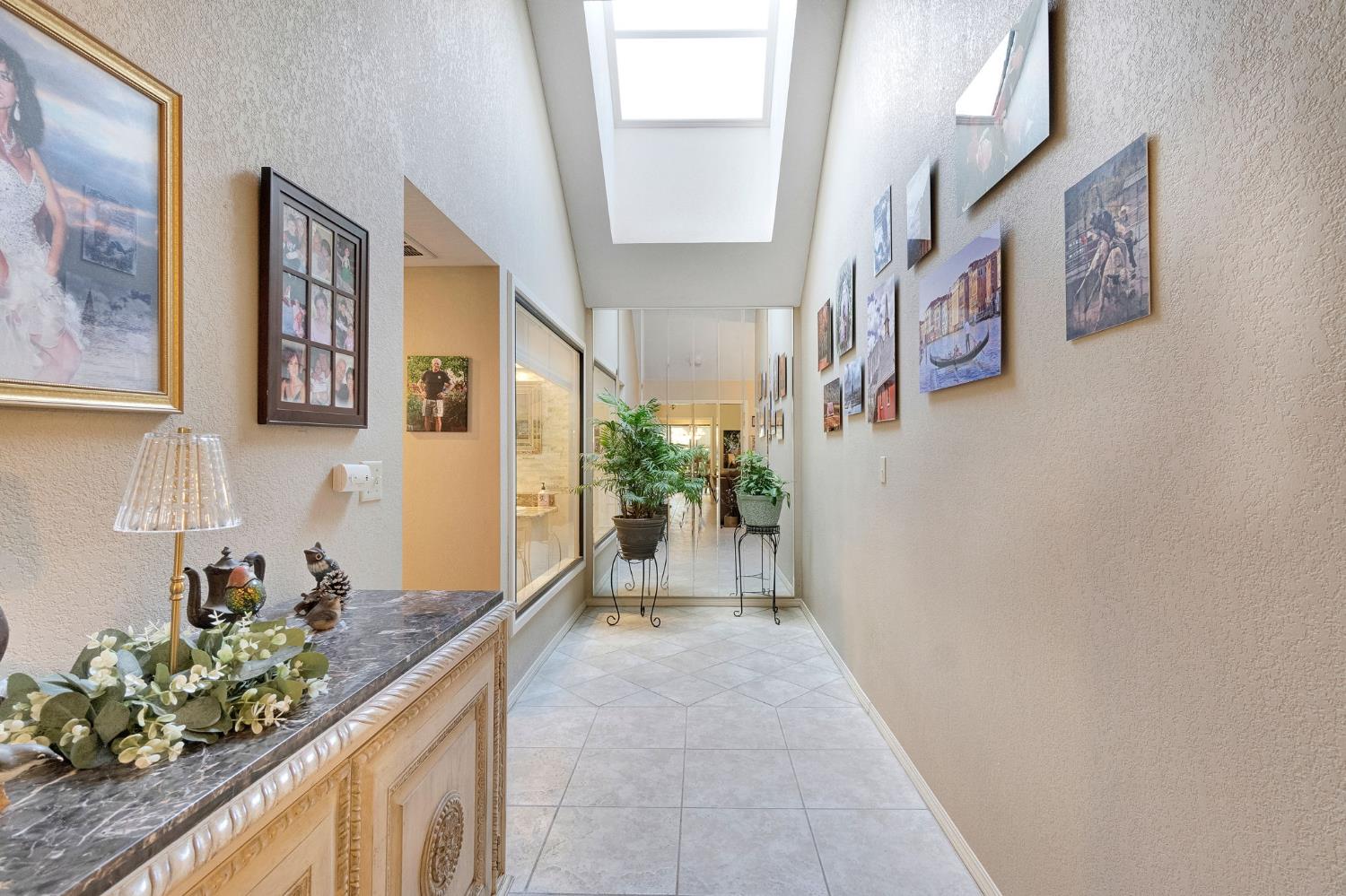 2555 W Bluff Ave #155, Fresno, CA 93711